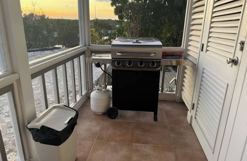 Cooper Jack Bay Settlement House | Charming 2-bedroom bungalow in fabulous Providenciales with AC