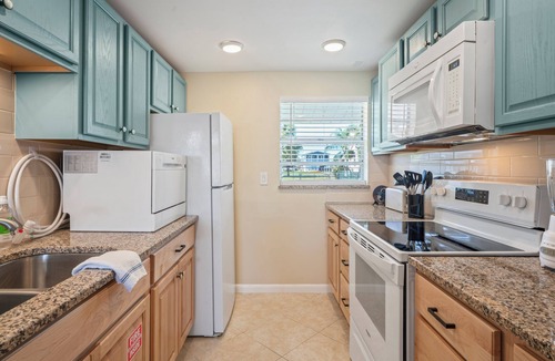 Spring Hill House | Charming 2-bedroom home in quiet Hernando Beach with Dock and Direct Gulf Access