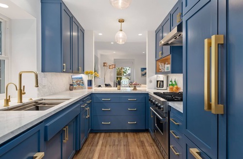 Oak Park Condo | Charming 2-Bedroom Condo in Santa Barbara's Arts District, ideal for relaxation.