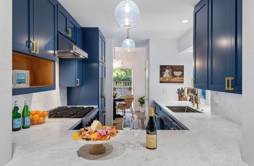 Oak Park Condo | Charming 2-Bedroom Condo in Santa Barbara's Arts District, ideal for relaxation.