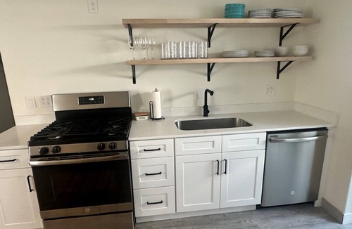 Erda Apartment | Charming 2-bedroom basement apartment with WiFi, AC in lovely Stansbury Park