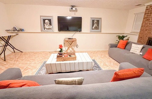 Upper Marlboro House | Charming 2-bedroom basement in Upper Marlboro with WiFi and AC
