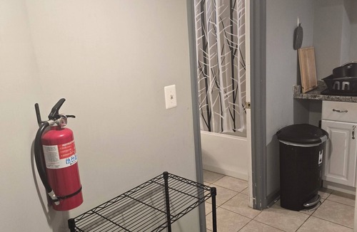 Upper Marlboro Apartment | Charming 2-bedroom apartment in welcoming Upper Marlboro with AC