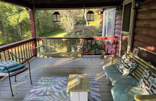 Nisbet Cabin | Charming 2-bedroom cabin in nice Cogan Station with AC