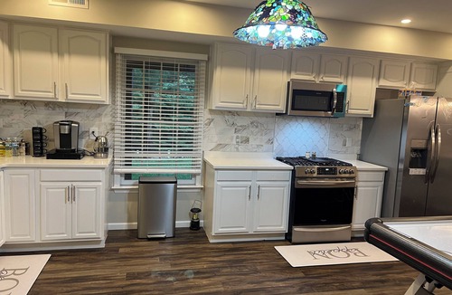 North Haledon Apartment | Charming 2-bedroom apartment with WiFi, AC in wonderful North Haledon