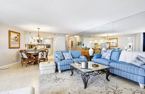 Singer Island Condo | Charming 2-bedroom 2 bath oceanfront condo with pool and private beach