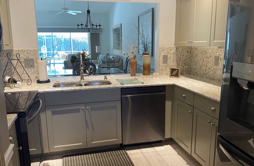 Naples Villa | Charming 2-bedroom +1 villa with pool and garage in gorgeous Lely Estates Naples