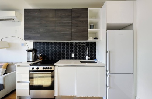 Ocean Hill Apartment | Charming 2-bedroom 2 bath ! apartment in Brooklyn Gym laundry and parking !