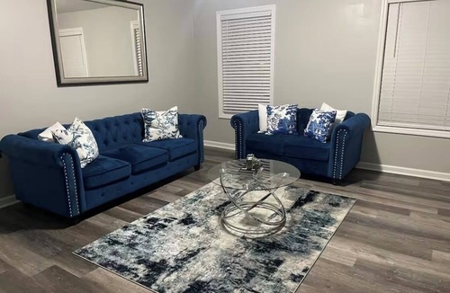 Richmond House | Charming 2-bedroom 2 bathroom house in Lexington, KY