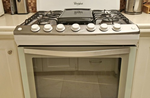 Bayville Apartment | Charming 2-bedroom, 2 bathroom apt with A/C and Wifi in Bridgetown near beach.