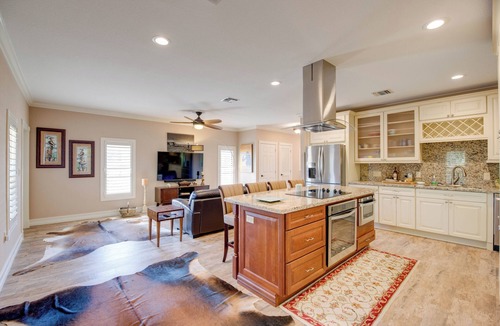 Plantation Key Apartment | Charming 2-bedroom apartment with AC in beautiful Islamorada
