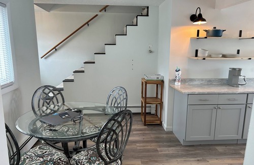 Brant Rock Apartment | Charming 2-bedroom apartment in wonderful Marshfield Across from the Ocean
