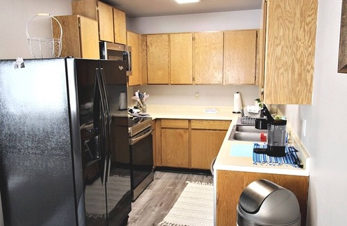 Twin Falls Apartment | Charming 2-bedroom apartment in fantastic Twin Falls with WiFi, AC