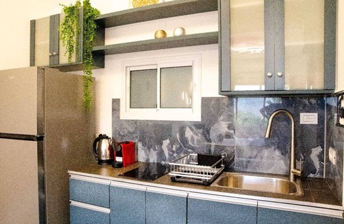 Michmanim Apartment | Charming 2-bedroom apartment with WiFi, AC in quaint Mikhmanim