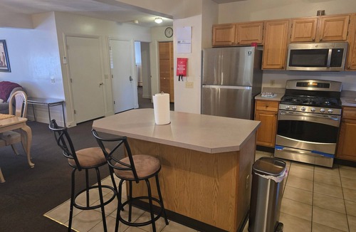 Pawtucket House | Charming 2-bedroom Apartment with AC, WiFi in delightful Pawtucket