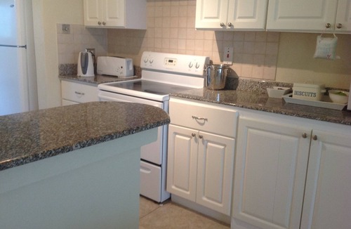 Holder's Hill Apartment | Charming 2-bedroom apartment in gated community