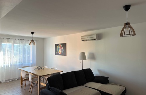 Pignans Apartment | Charming 2-bedroom apartment between provence verte and the var beaches