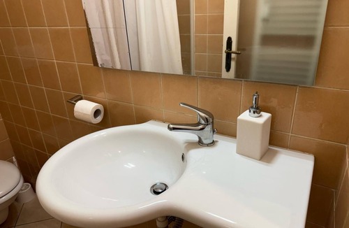 San Jacopino Apartment | Charming 2-bedroom apartment in brilliant Firenze with WiFi
