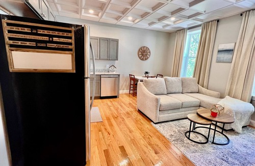 Taunton Apartment | Charming 2-bedroom apartment in Taunton with WiFi, AC