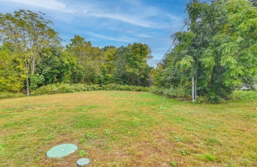 Sharon Apartment | Charming 2-bedroom apartment in nice Sharon with WiFi, AC near Gillette Stadium