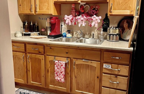 West Jordan House | Charming 2-bedroom bacement with WiFi, AC in enjoyable Murray