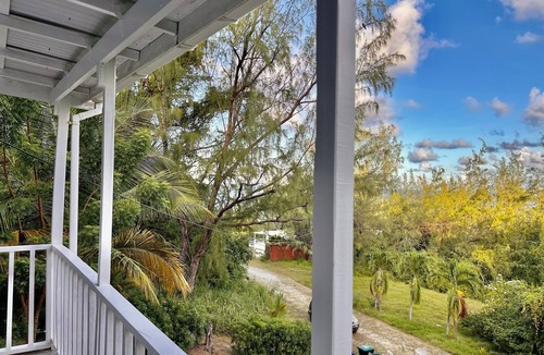 Springfield House | Charming 2-bedroom house in delightful Saint Joseph with AC bedrooms only