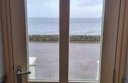 Applecross Cottage | Charming 2-bedroom cottage in Applecross with WiFi access