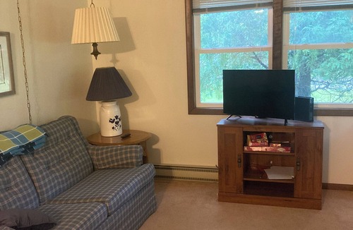 Fish Creek Cottage | Charming 2-bedroom cottage in Fish Creek with AC, heat, WiFi