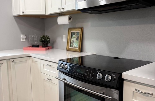 Georgetown Cottage | Charming 2-bedroom cottage in lovely Georgetown TX