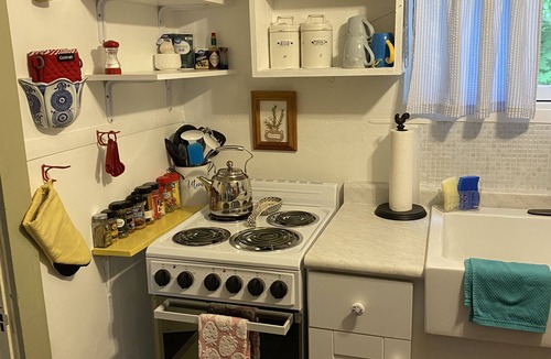 Pittsfield Cottage | Charming 2-Bedroom Cottage with WiFi, AC in Quiet North Berkshire Location