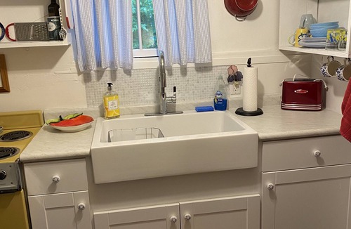 Pittsfield Cottage | Charming 2-Bedroom Cottage with WiFi, AC in Quiet North Berkshire Location