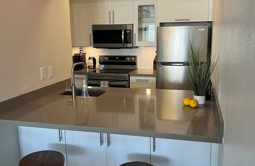 Entertainment District Condo | Charming 2-bedroom condo with AC, fantastic pool in vibrant Old Town Scottsdale