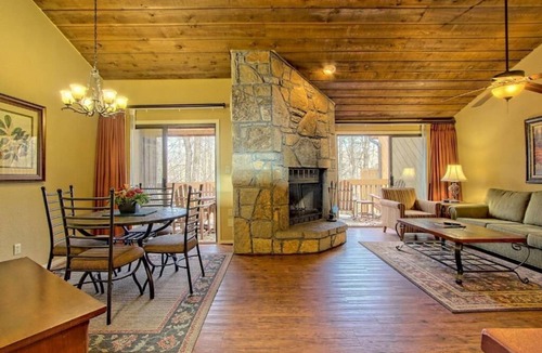 Sapphire Cabin | Charming 2-bedroom cabin in Sapphire