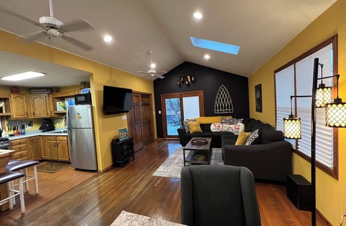 Paddock Lake House | Charming 2-bedroom Channel house and kayaks in Paddock Lake