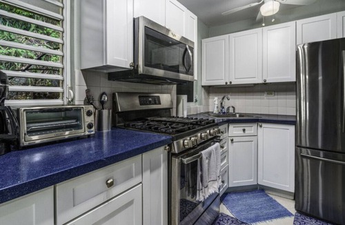 Mafolie Cottage | Charming 2 bedroom Condo in Gated Neighborhood!