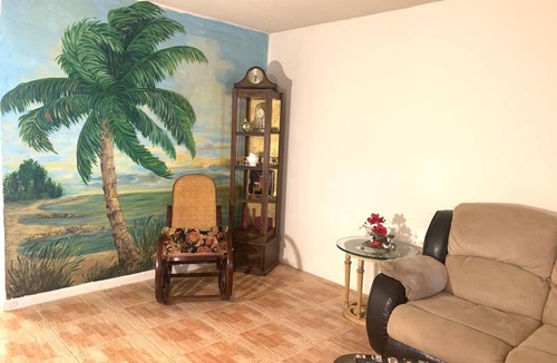 Silver Springs Shores Condo | Charming 2-bedroom condo with WiFi, AC in enchanting Ocala