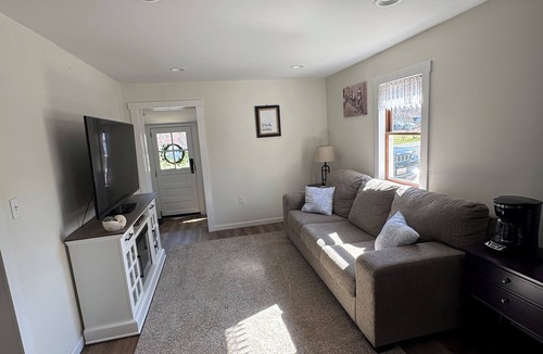 Thurmont Cottage | Charming 2-bedroom cottage near Mount Saint Mary’s College in Thurmont
