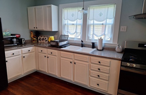 Erwin Cottage | Charming 2-bedroom cottage in serene Erwin with AC, WiFi