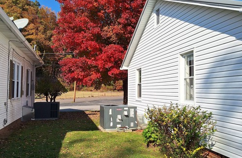 Erwin Cottage | Charming 2-bedroom cottage in serene Erwin with AC, WiFi