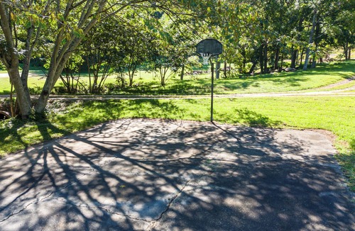 Vein Mountain House | Charming 2-bedroom estate with AC, fitness room in peaceful Morganton NC.