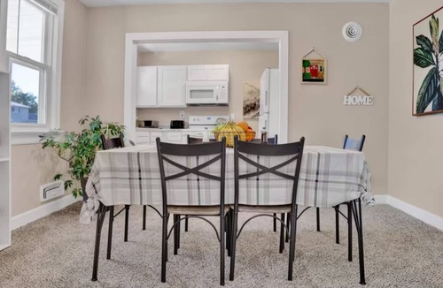 Belleville House | Charming 2-bedroom house in amazing Belleville with AC, WiFi
