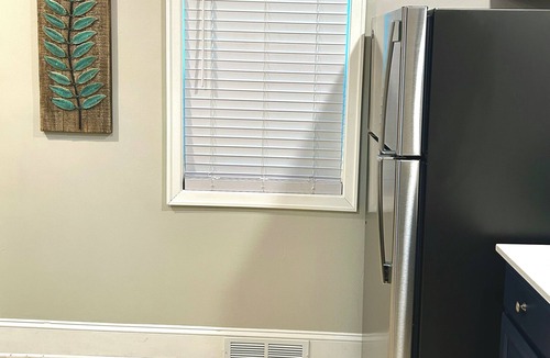 St. Paul House | Charming 2-bedroom house in Saint Paul with AC