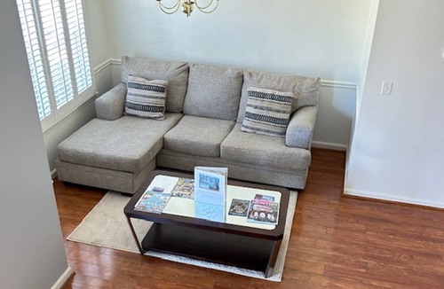 Covington House | Charming 2-bedroom house in Covington with AC, near the filming of Vampire Diary