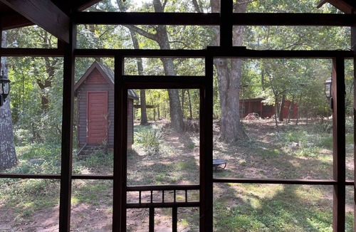 Easley House | Charming 2-bedroom home in Easley