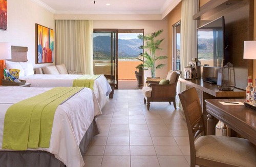 Loreto Hotel | Charming 2-bedroom hotel suites with WiFi, AC in enjoyable Loreto