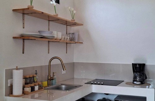 Rio Seco House | Charming 2-bedroom house with WiFi, AC in soothing Tempate.