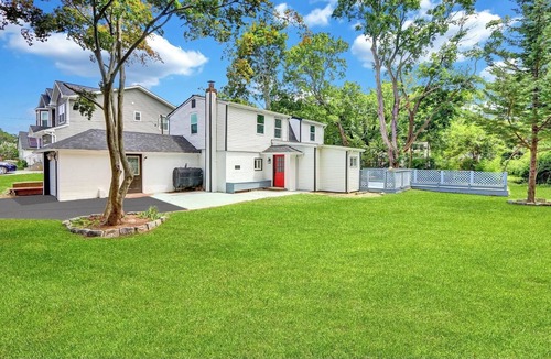 Holbrook House | Charming 2-bedroom house in delightful Holbrook with AC