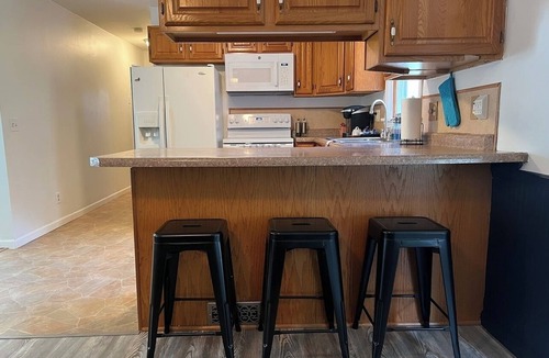 Sandusky House | Charming 2-bedroom house with views of Cedar Point!