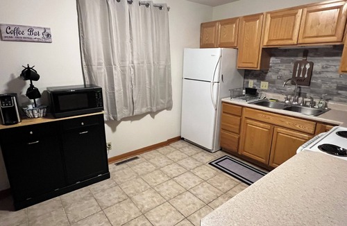 Madison House | Charming 2-bedroom house close to airport and downtown with many amenities