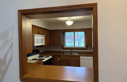 Meyers Lake House | Charming 2-bedroom house with WiFi, AC in fabulous Canton